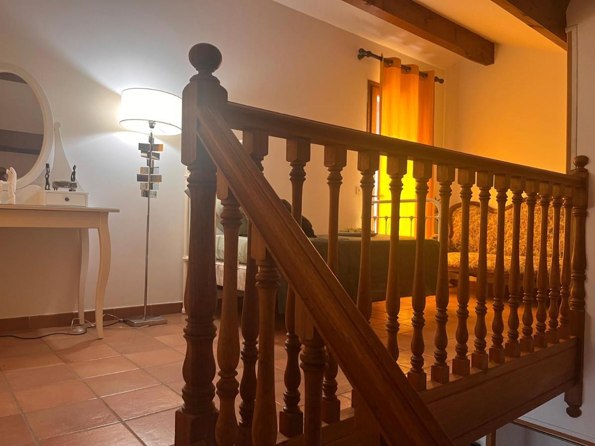 Bed and Breakfast Le Mazet De Choubouloute Saint-Gilles  Exterior foto