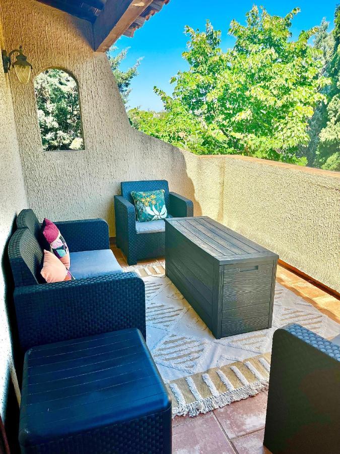 Bed and Breakfast Le Mazet De Choubouloute Saint-Gilles  Exterior foto